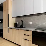 Air Conditioned In With Desk And Parking By Renters Rzeszów