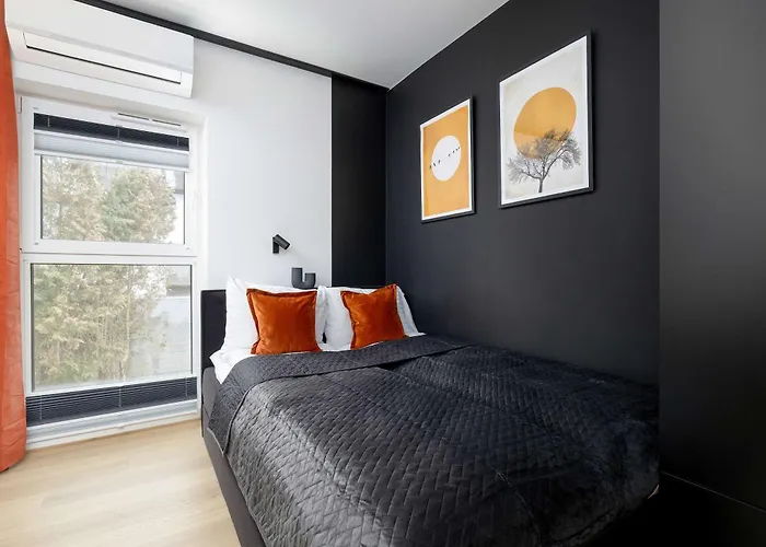 Appartement Air Conditioned In With Desk And Parking By Renters Rzeszów